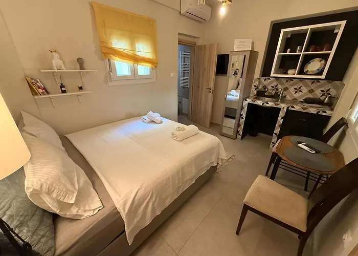 Mini Luxe Retreat * Volos