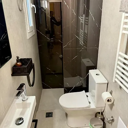 Mini Luxe Retreat Volos