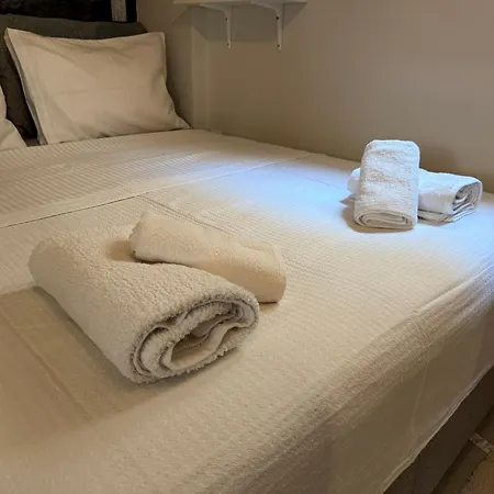 Mini Luxe Retreat * Volos