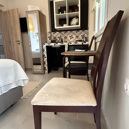 Mini Luxe Retreat